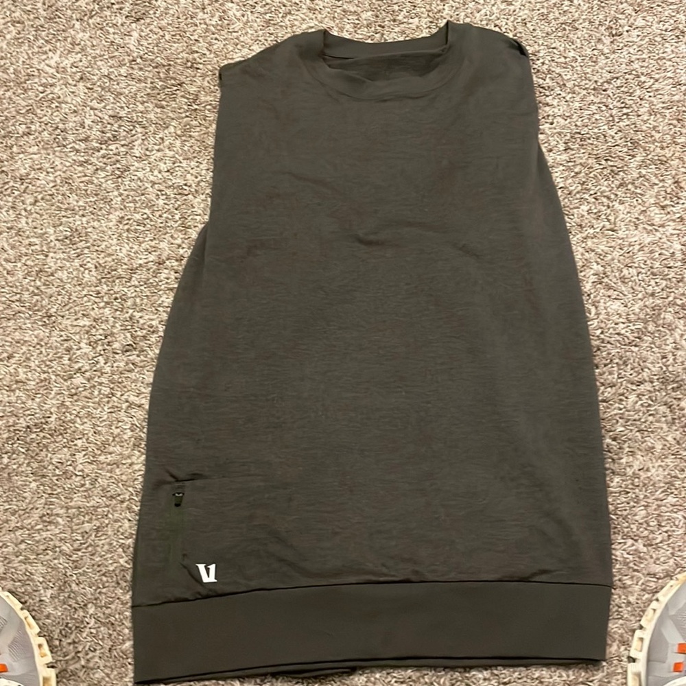 Vuori Ponto Performance Crew.  Size XL, Oregano (green)